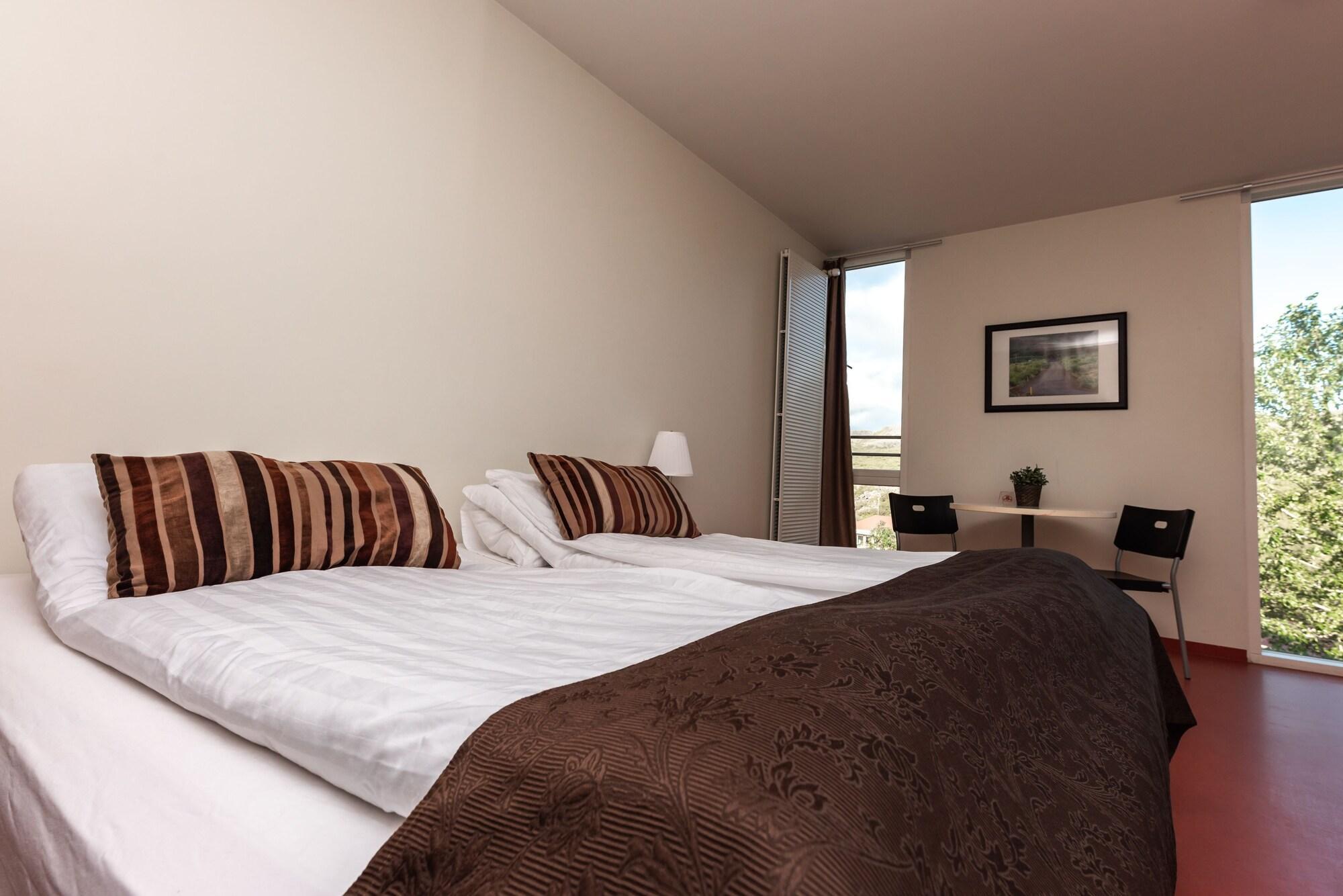 Hotel Bifroest Екстериор снимка