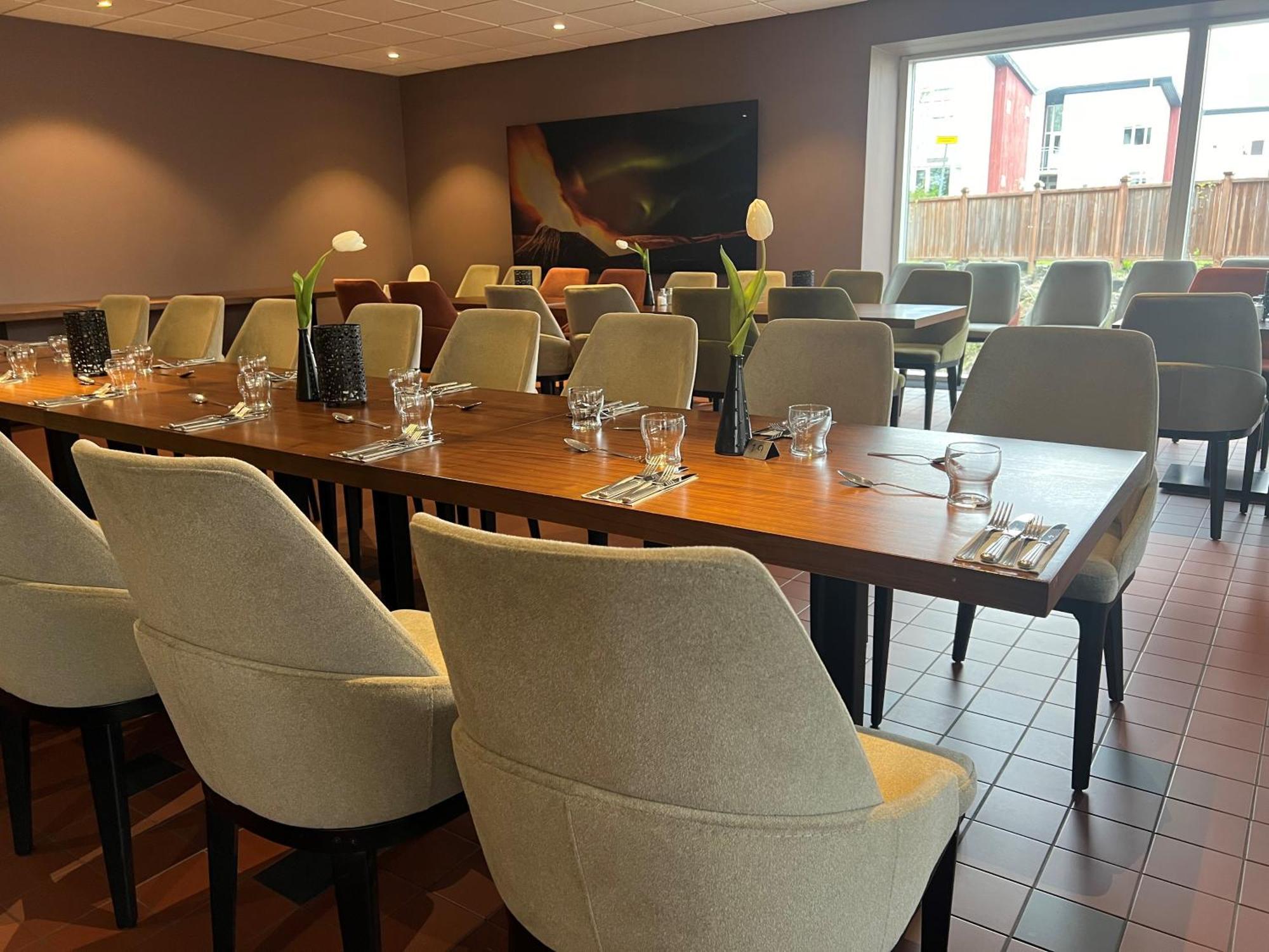 Hotel Bifroest Екстериор снимка