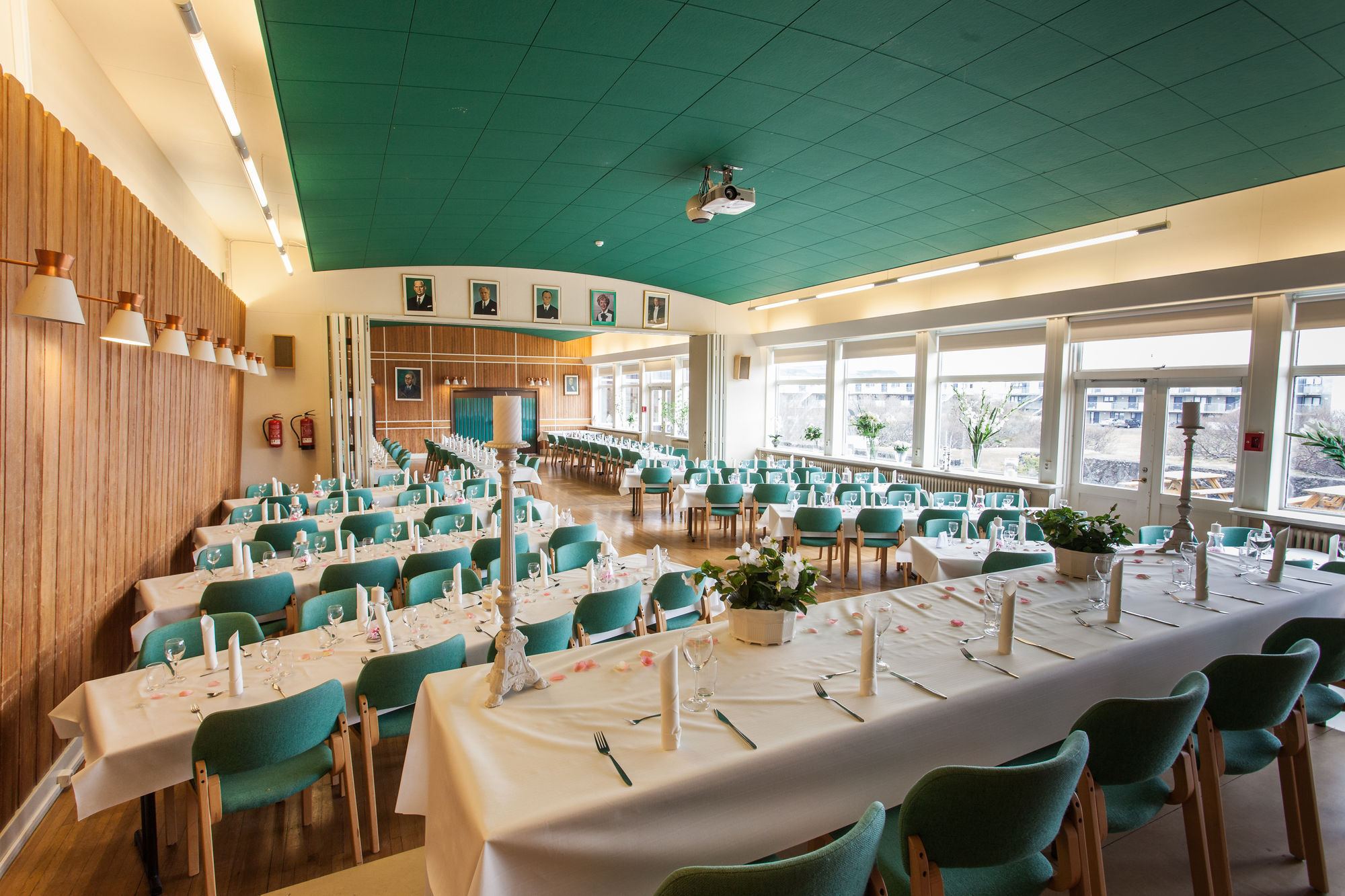 Hotel Bifroest Екстериор снимка